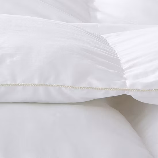 China Fabricante 50% penas de ganso branco 50% colcha de cama de hotel de penas